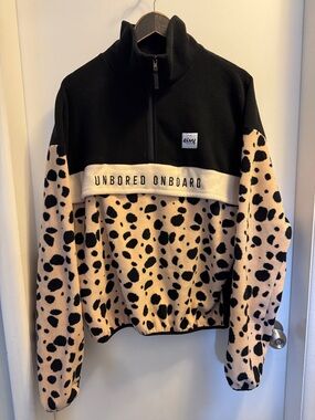 Eivy Ball fleece